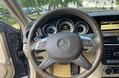 Седан Mercedes-Benz C-Class 2012 в Киеве