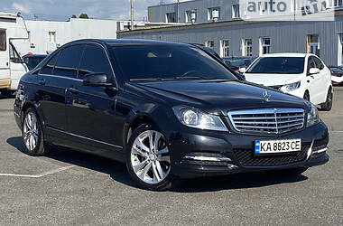 Седан Mercedes-Benz C-Class 2012 в Киеве