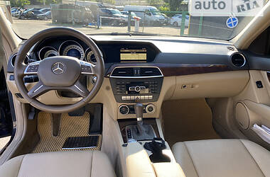 Седан Mercedes-Benz C-Class 2012 в Киеве