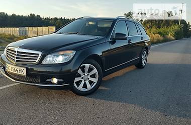 Универсал Mercedes-Benz C-Class 2010 в Львове