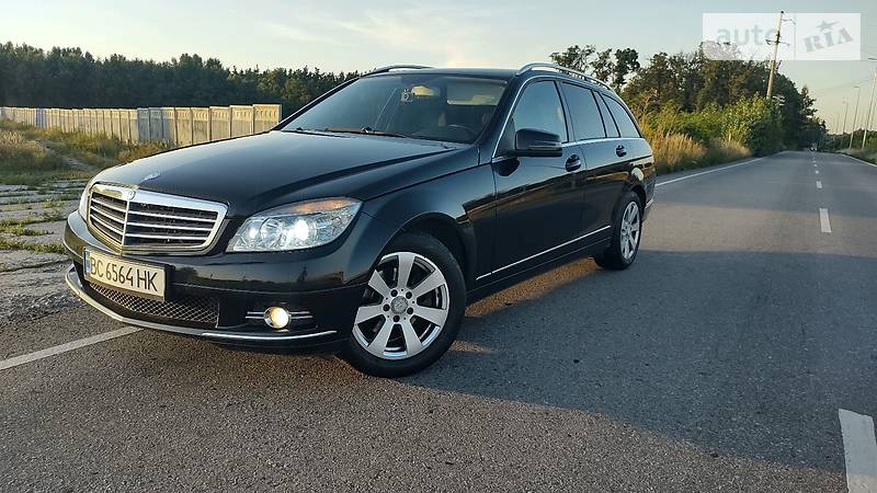 Универсал Mercedes-Benz C-Class 2010 в Львове