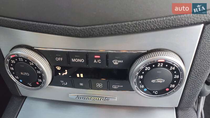 Универсал Mercedes-Benz C-Class 2010 в Львове