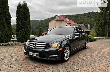 Седан Mercedes-Benz C-Class 2012 в Коломые