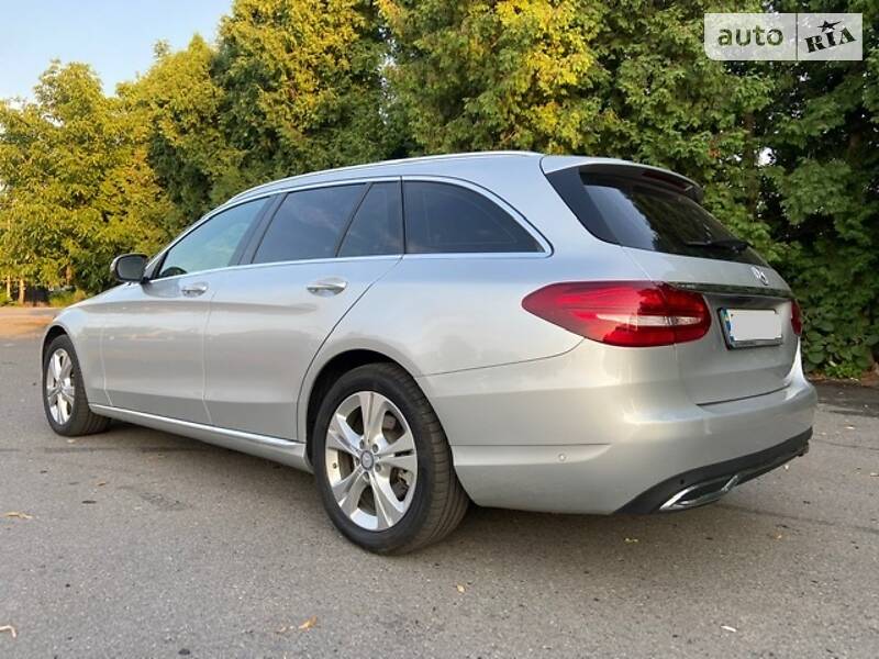 Універсал Mercedes-Benz C-Class 2016 в Ужгороді