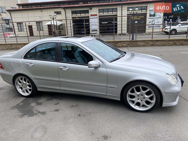 Седан Mercedes-Benz C-Class 2000 в Киеве