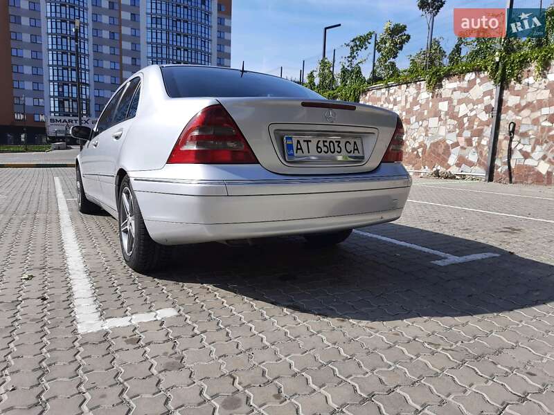 Седан Mercedes-Benz C-Class 2000 в Львові
