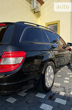 Универсал Mercedes-Benz C-Class 2010 в 