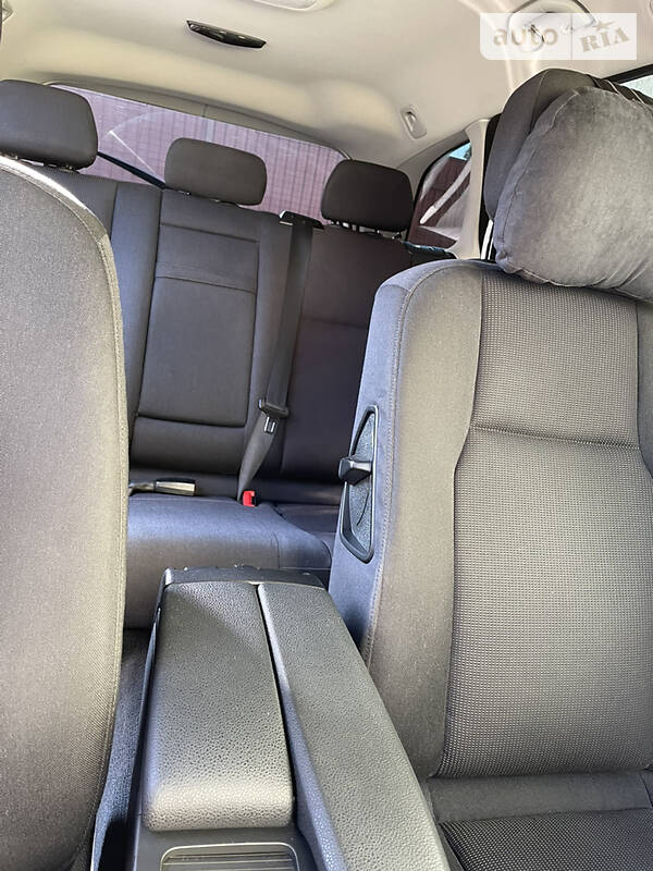 Універсал Mercedes-Benz C-Class 2010 в Чернівцях