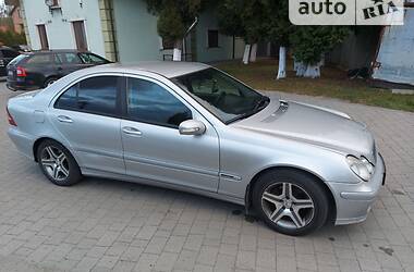 Седан Mercedes-Benz C-Class 2005 в Львове