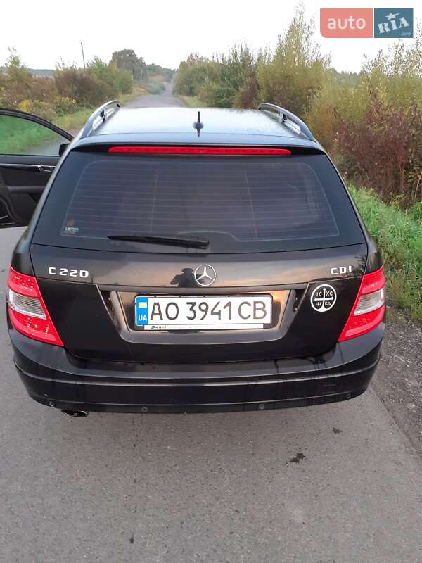 Универсал Mercedes-Benz C-Class 2009 в Мукач��во