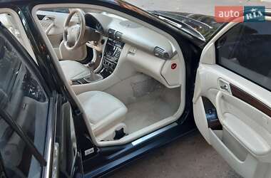Седан Mercedes-Benz C-Class 2005 в 