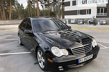 Седан Mercedes-Benz C-Class 2005 в Києві
