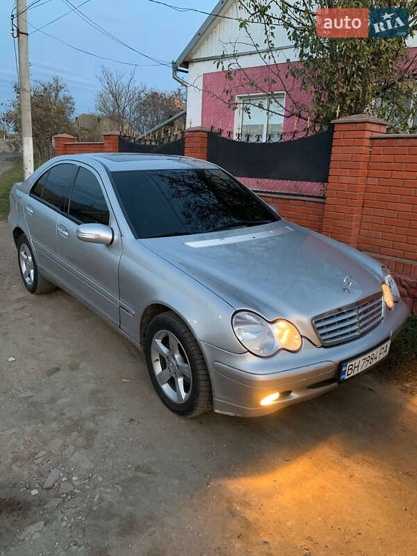 Седан Mercedes-Benz C-Class 2000 в Измаиле