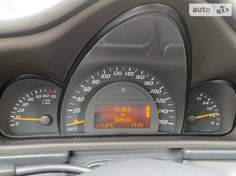 Купе Mercedes-Benz C-Class 2001 в Киеве