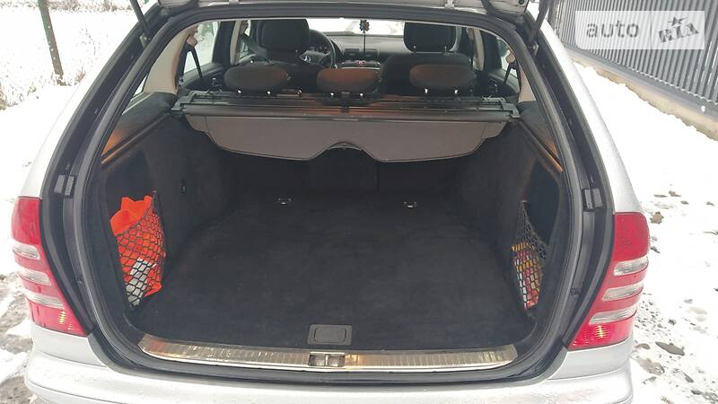 Універсал Mercedes-Benz C-Class 2006 в Ганичах