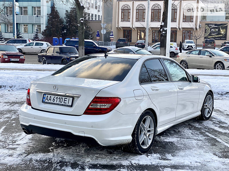 Седан Mercedes-Benz C-Class 2013 в Киеве