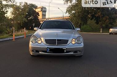 Универсал Mercedes-Benz C-Class 2004 в Киеве