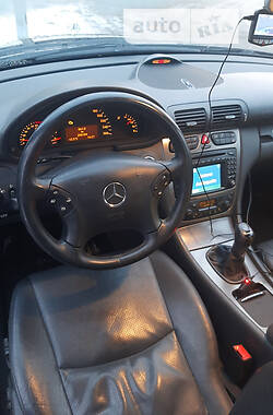 Седан Mercedes-Benz C-Class 2000 в Кривом Роге