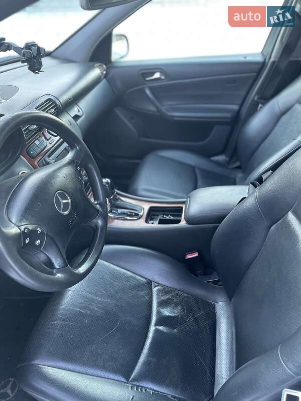 Седан Mercedes-Benz C-Class 2001 в Днепре фото 10 Седан Mercedes-Benz C-Class 2001 в Днепре