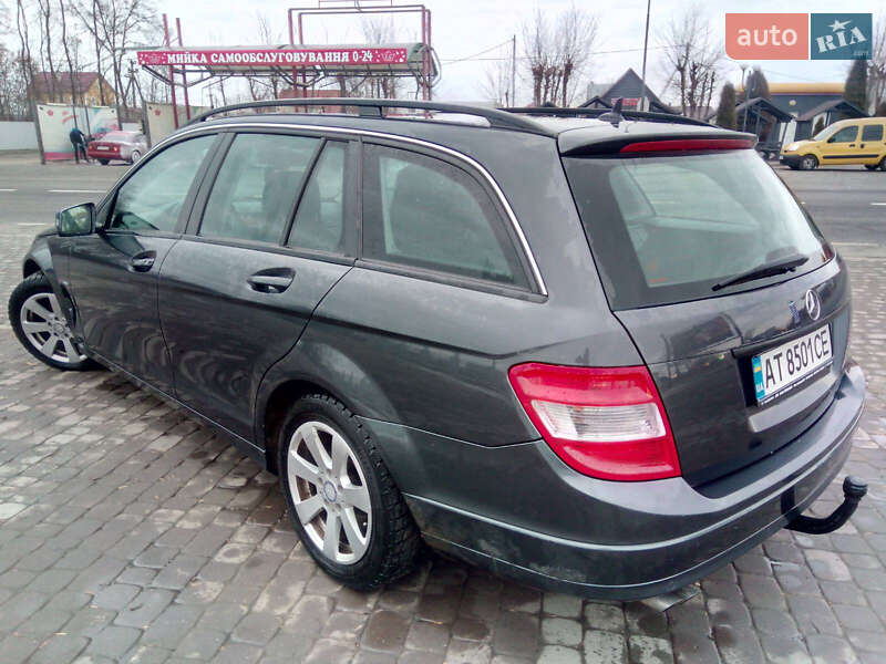 Універсал Mercedes-Benz C-Class 2010 в Снятині