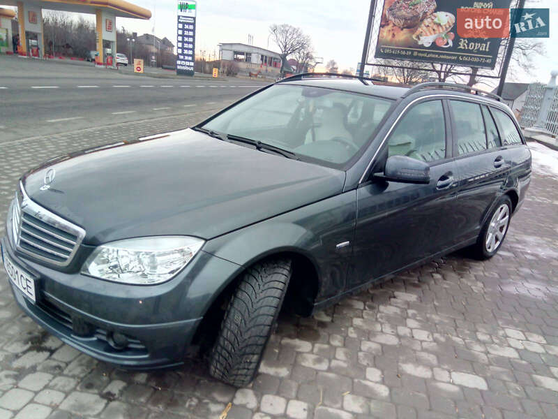 Універсал Mercedes-Benz C-Class 2010 в Снятині