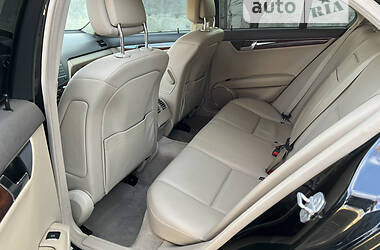 Седан Mercedes-Benz C-Class 2010 в 