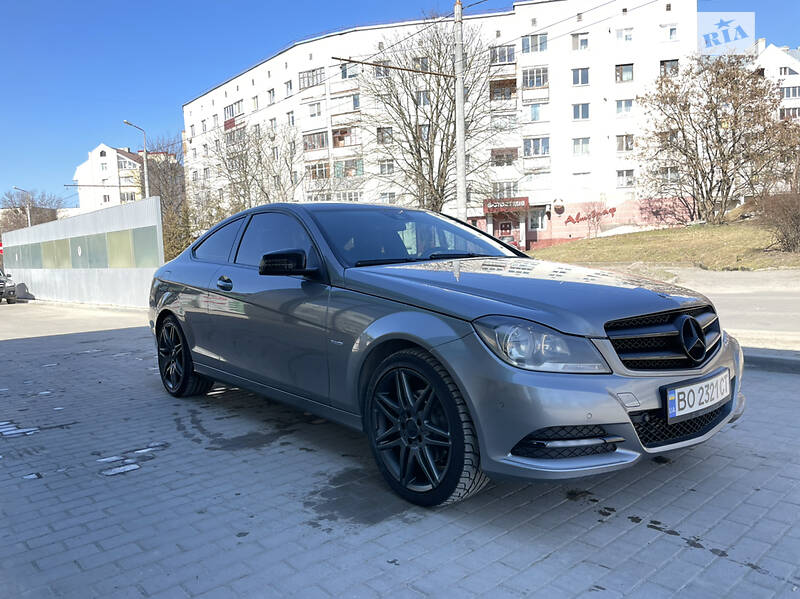 Купе Mercedes-Benz C-Class 2011 в Тернополе