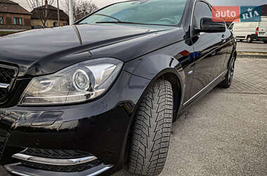Купе Mercedes-Benz C-Class 2012 в 
