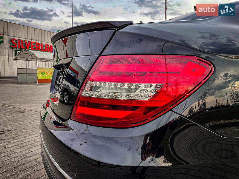 Купе Mercedes-Benz C-Class 2012 в Киеве