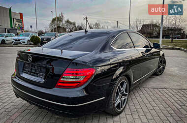 Купе Mercedes-Benz C-Class 2012 в 