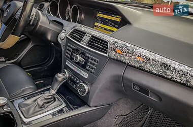 Купе Mercedes-Benz C-Class 2012 в 