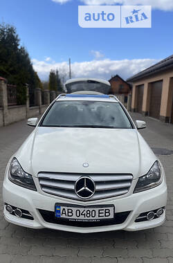 Универсал Mercedes-Benz C-Class 2011 в Виннице