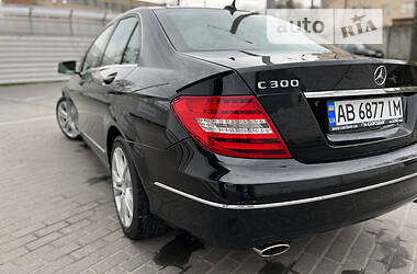 Седан Mercedes-Benz C-Class 2012 в Виннице