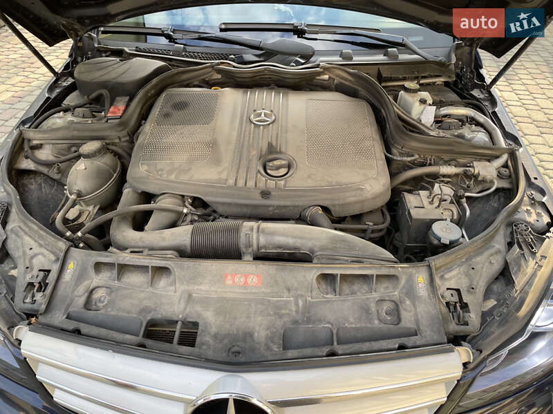 Универсал Mercedes-Benz C-Class 2011 в Львове