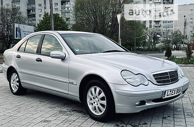 Седан Mercedes-Benz C-Class 2002 в Дрогобыче