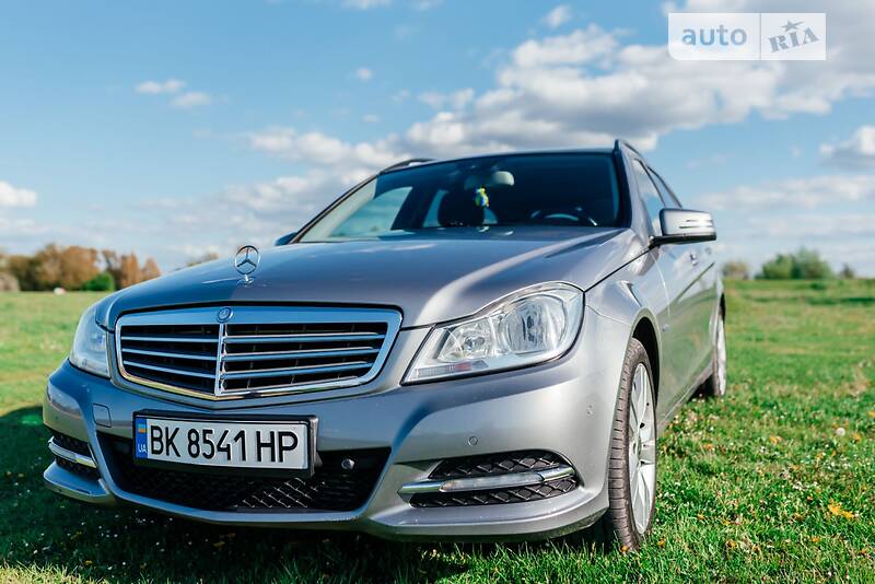 Mercedes-Benz C-Class 2011