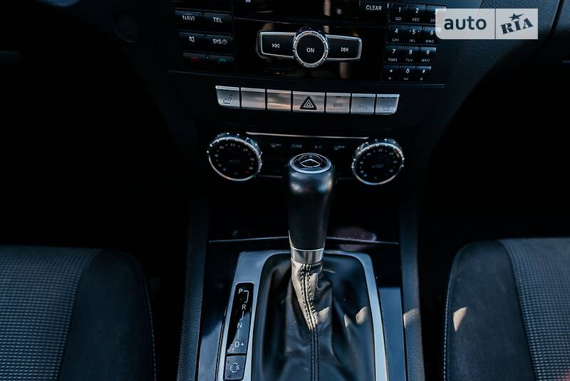Универсал Mercedes-Benz C-Class 2011 в Ровно