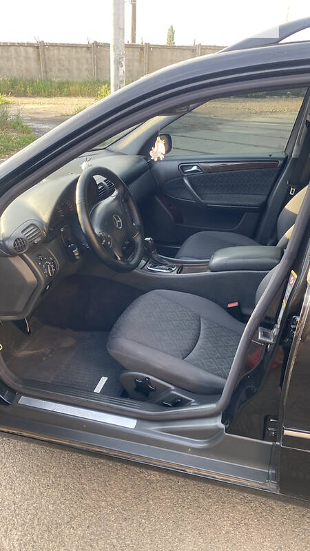 Універсал Mercedes-Benz C-Class 2004 в Одесі фото 5 Універсал Mercedes-Benz C-Class 2004 в Одесі