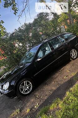 Універсал Mercedes-Benz C-Class 2002 в Вінниці