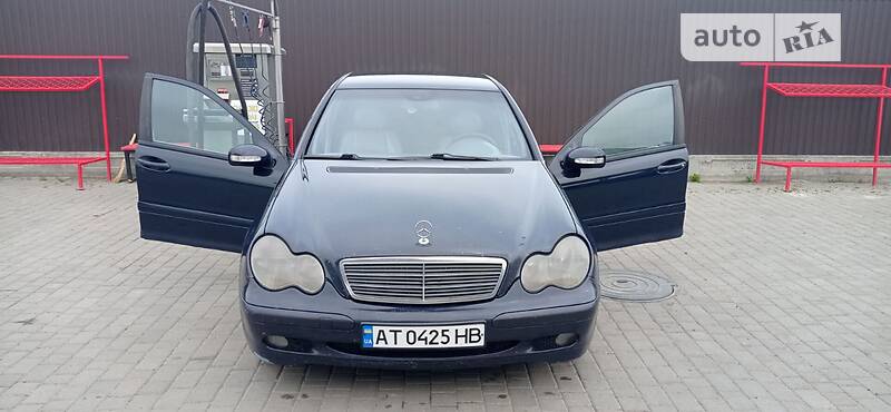 Седан Mercedes-Benz C-Class 2001 в Івано-Франківську