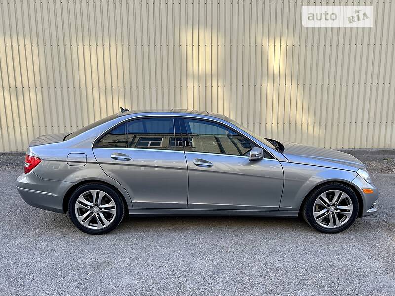 Седан Mercedes-Benz C-Class 2013 в Києві