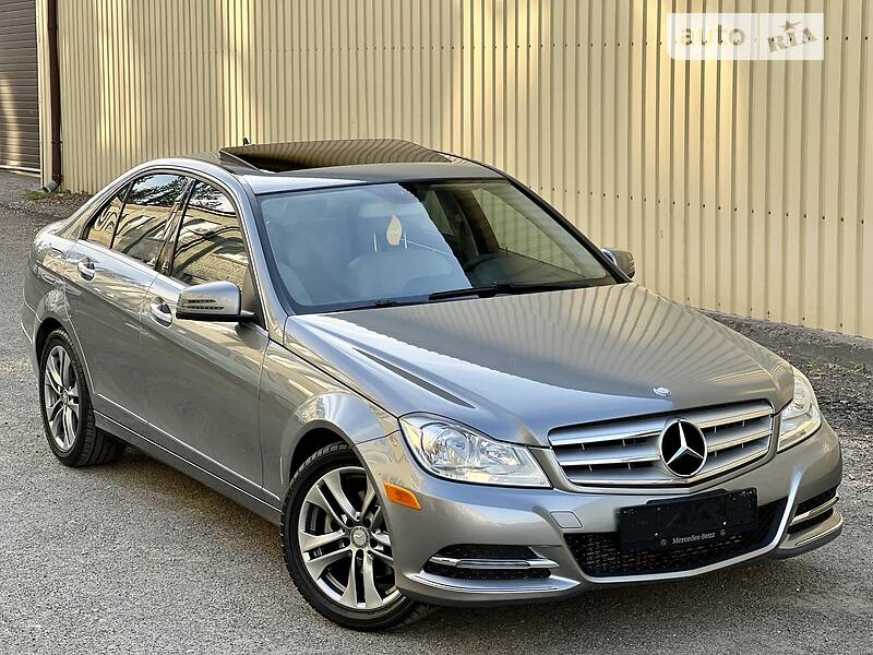 Седан Mercedes-Benz C-Class 2013 в Києві
