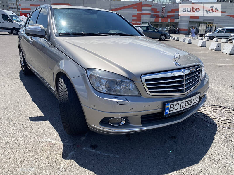 Седан Mercedes-Benz C-Class 2009 в Львове