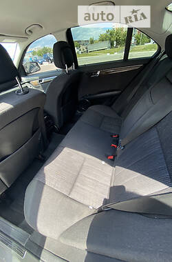 Седан Mercedes-Benz C-Class 2009 в 