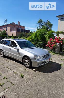 Універсал Mercedes-Benz C-Class 2005 в Сумах