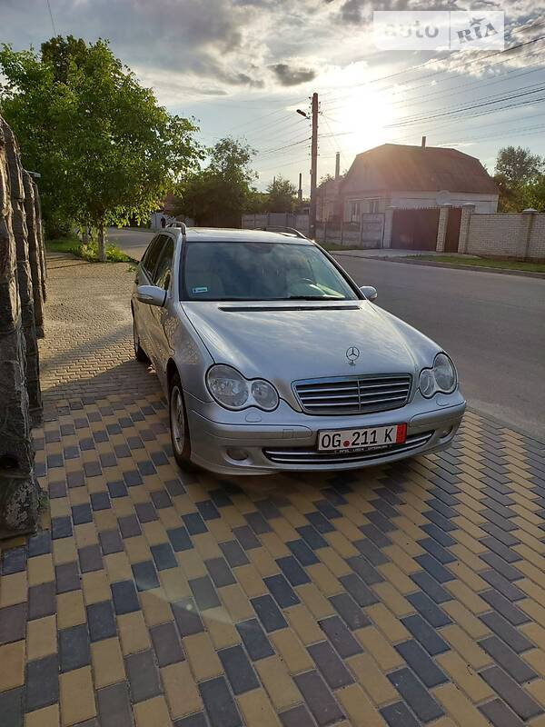 Універсал Mercedes-Benz C-Class 2005 в Сумах