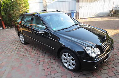 Универсал Mercedes-Benz C-Class 2005 в Киеве