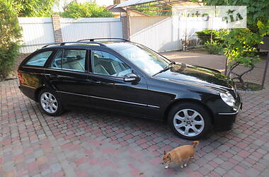 Универсал Mercedes-Benz C-Class 2005 в Киеве