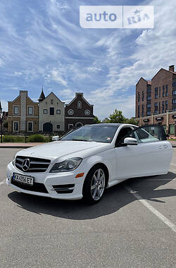 Купе Mercedes-Benz C-Class 2013 в 