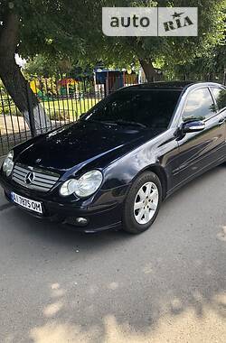 Купе Mercedes-Benz C-Class 2004 в Борисполе